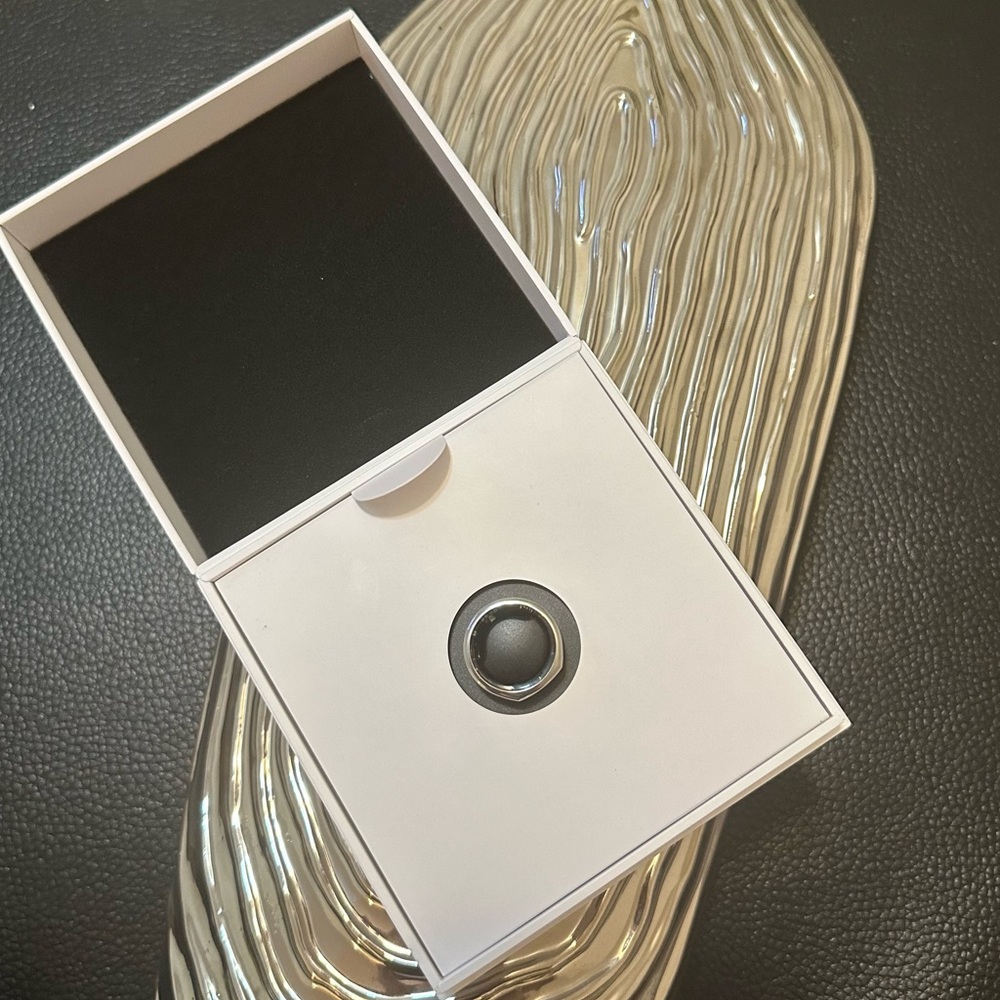 OURA RING GEN 3 SIZE 6